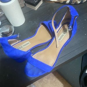Blue Steve Madden heels